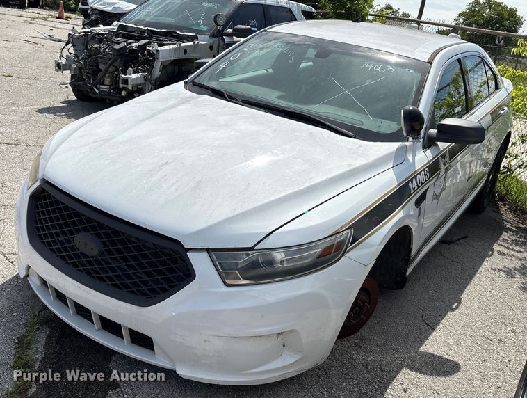 image for item EG8445 2014 Ford Taurus Police Interceptor 