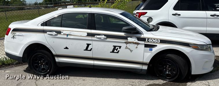 image for item EG8445 2014 Ford Taurus Police Interceptor 