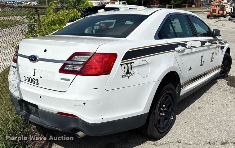 image for item EG8445 2014 Ford Taurus Police Interceptor 