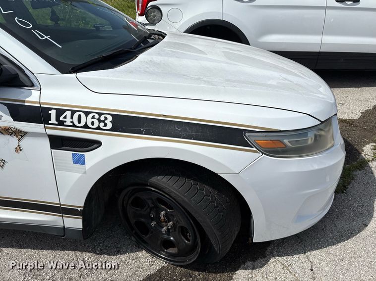 image for item EG8445 2014 Ford Taurus Police Interceptor 