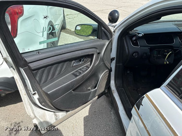 image for item EG8445 2014 Ford Taurus Police Interceptor 