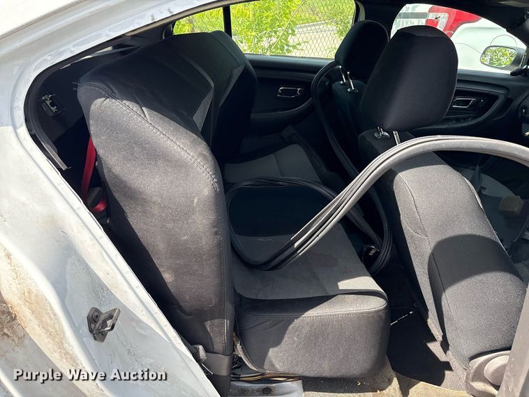 image for item EG8445 2014 Ford Taurus Police Interceptor 