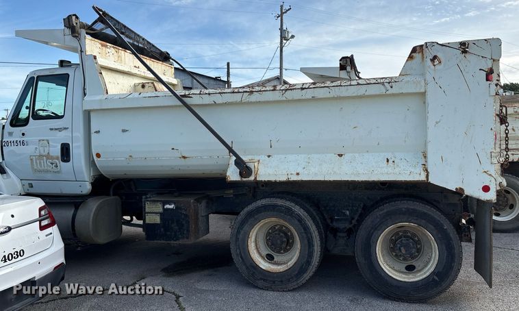 image for item EG8451 2011 International 7400 dump truck