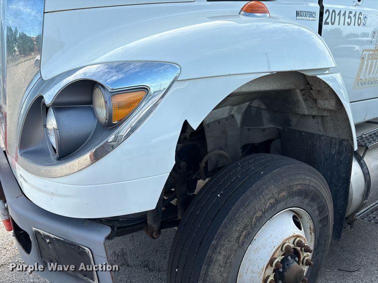 image for item EG8451 2011 International 7400 dump truck