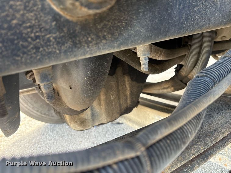 image for item EG8451 2011 International 7400 dump truck