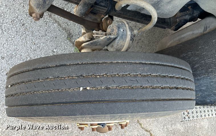 image for item EG8451 2011 International 7400 dump truck