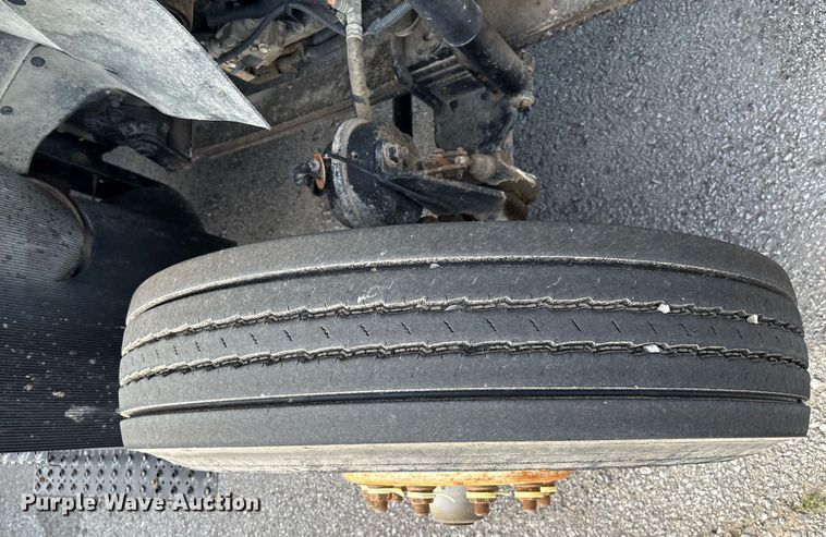 image for item EG8451 2011 International 7400 dump truck