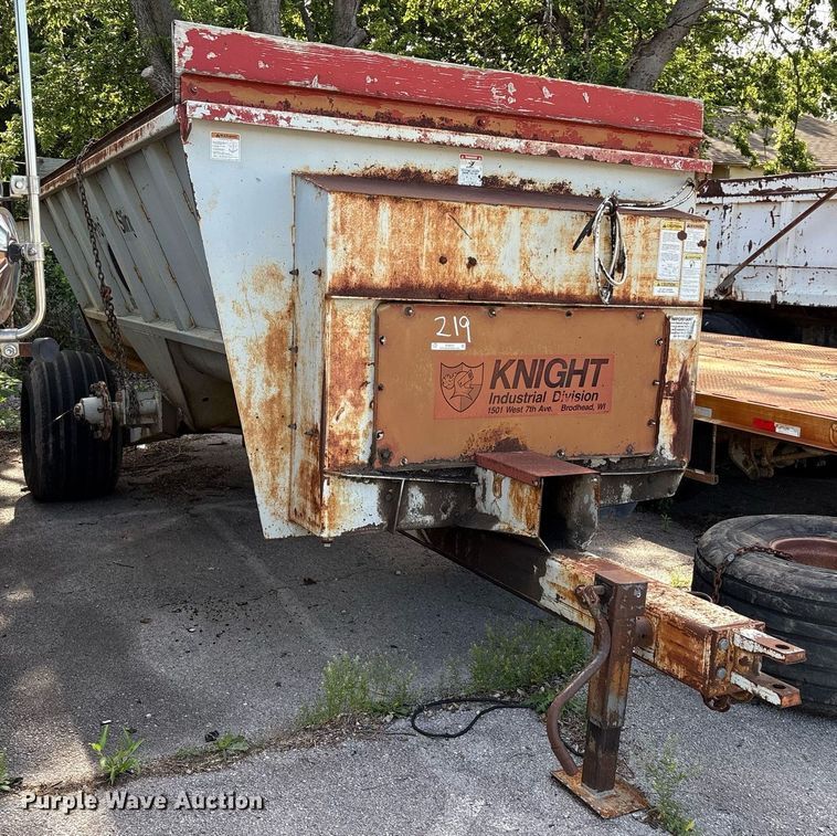 image for item EG8452 1998 Knight 8030 manure spreader