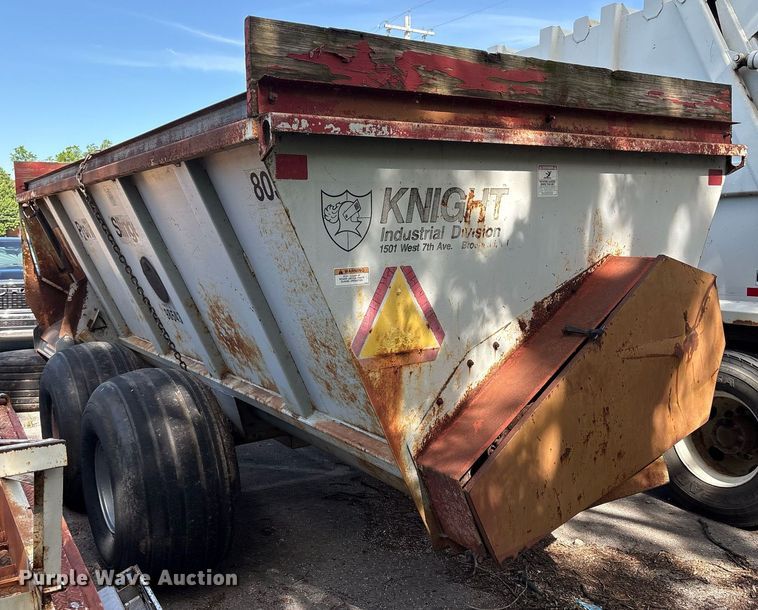 image for item EG8452 1998 Knight 8030 manure spreader