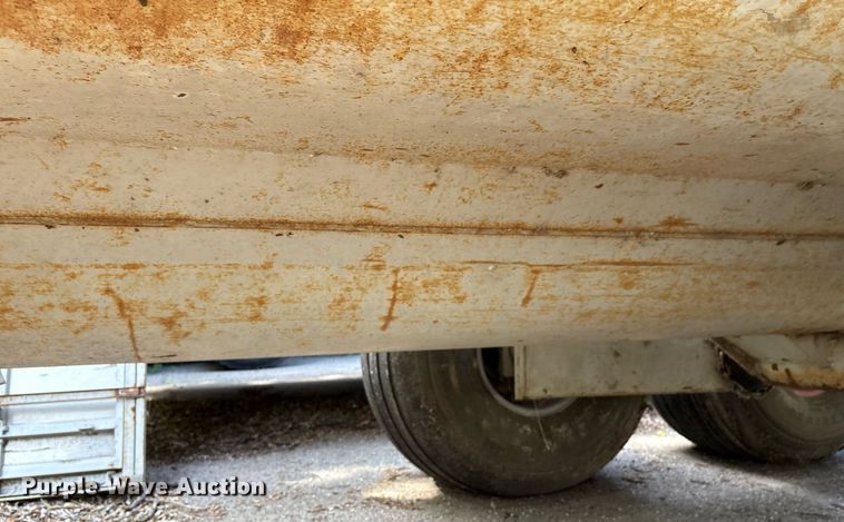 image for item EG8452 1998 Knight 8030 manure spreader