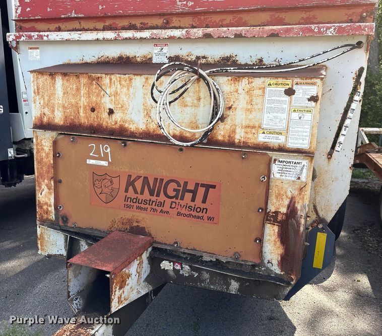 image for item EG8452 1998 Knight 8030 manure spreader
