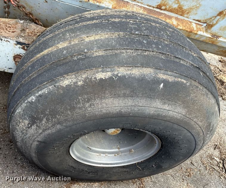 image for item EG8452 1998 Knight 8030 manure spreader