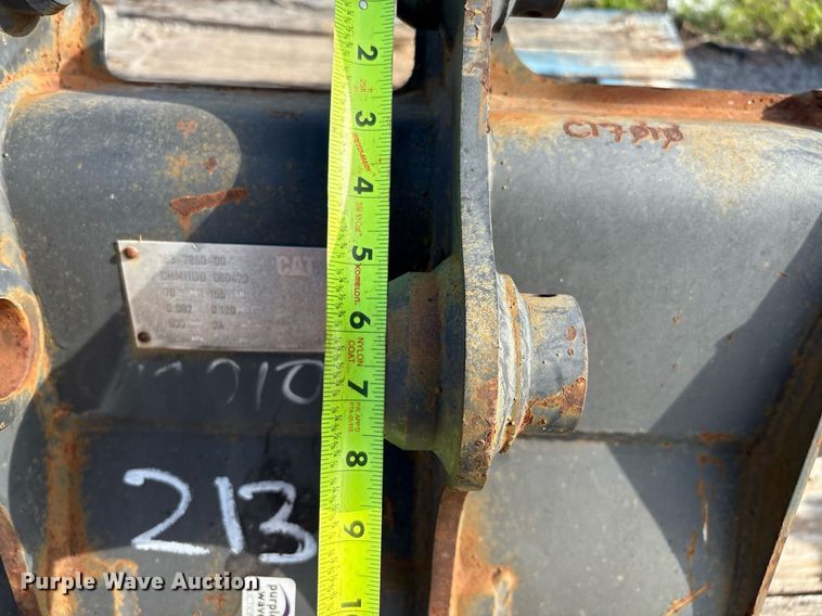 image for item EG8454 Caterpillar CHMHDG 060423 excavator bucket