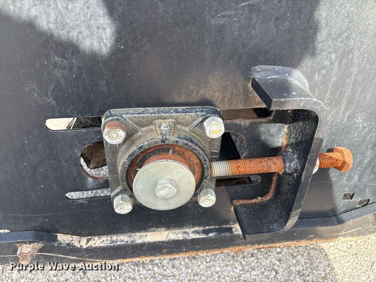 image for item EG8455 2004 Caterpillar LR18B skid steer landscape rake