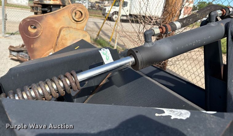 image for item EG8455 2004 Caterpillar LR18B skid steer landscape rake