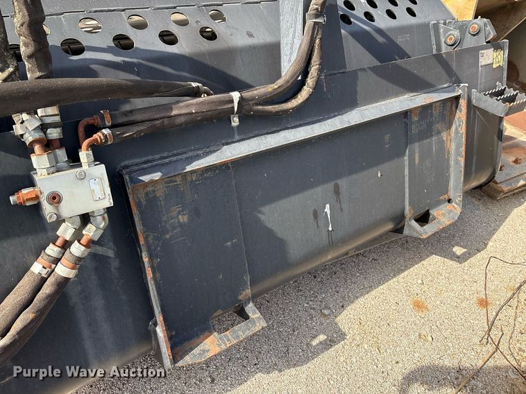 image for item EG8455 2004 Caterpillar LR18B skid steer landscape rake