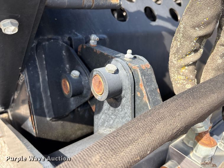 image for item EG8455 2004 Caterpillar LR18B skid steer landscape rake