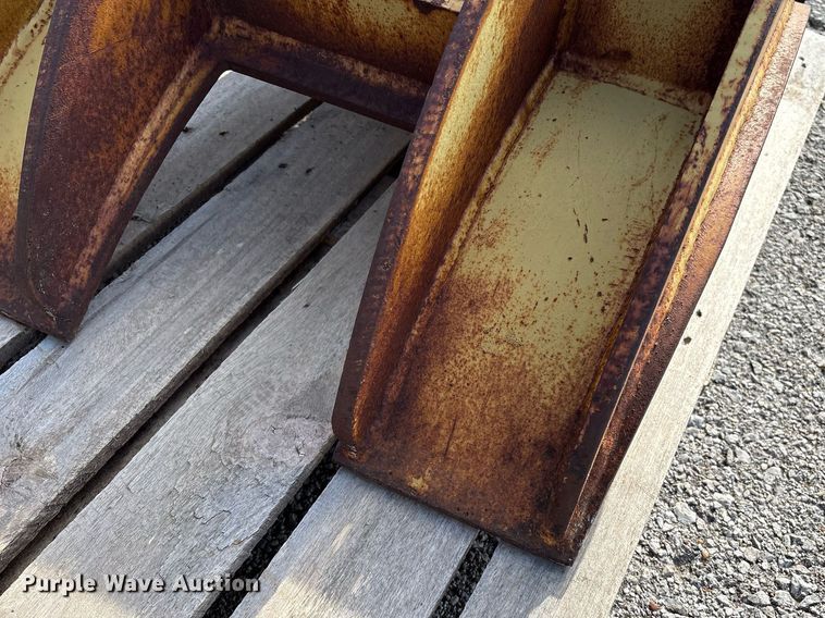 image for item EG8457 22