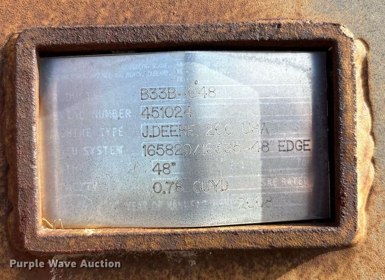 image for item EG8458 John Deere 200 excavator bucket