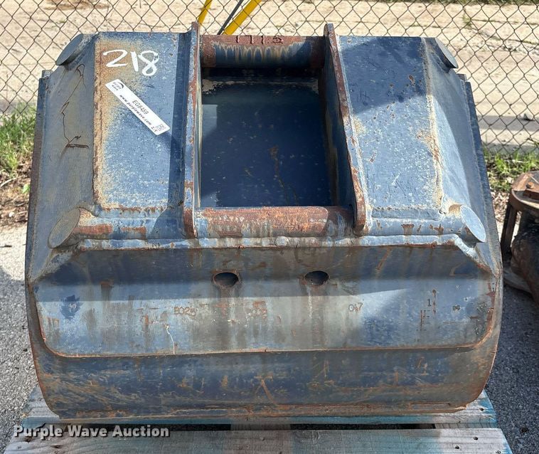 image for item EG8459 excavator bucket