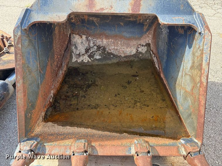 image for item EG8459 excavator bucket