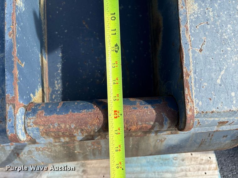 image for item EG8459 excavator bucket