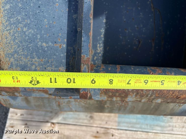 image for item EG8459 excavator bucket