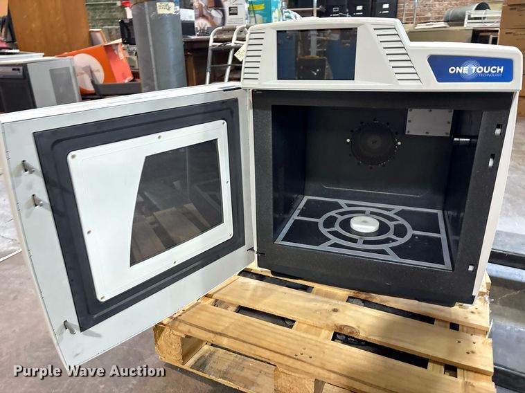 image for item EG8466 CEM Mars 6 230/60 microwave digestion system