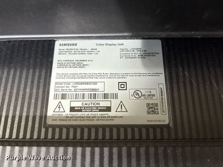 image for item EG8476 Approximately 12 monitors