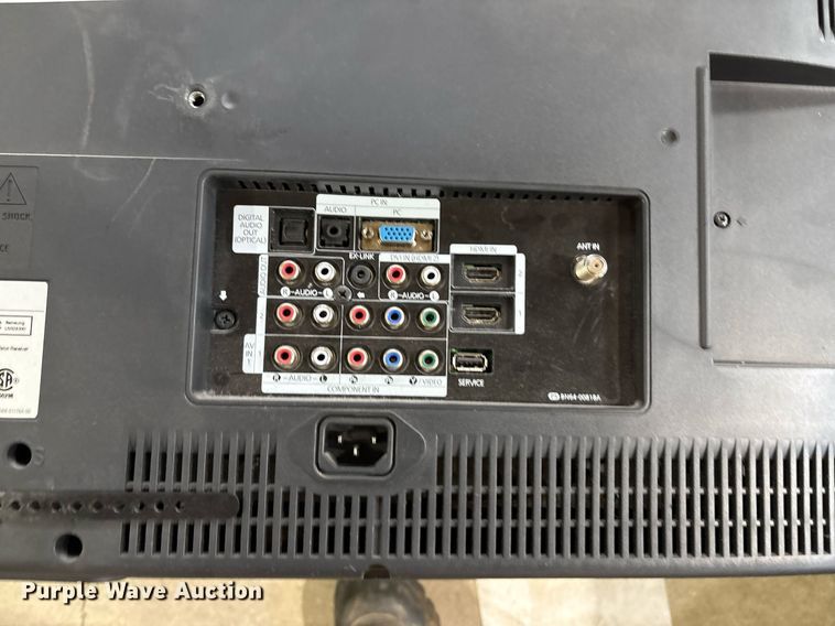 image for item EG8476 Approximately 12 monitors