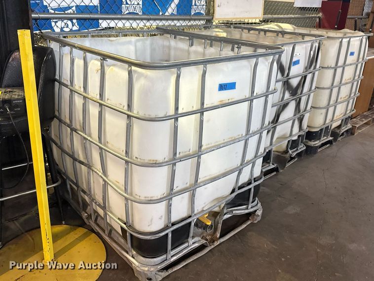 image for item EG8478 (3) poly totes