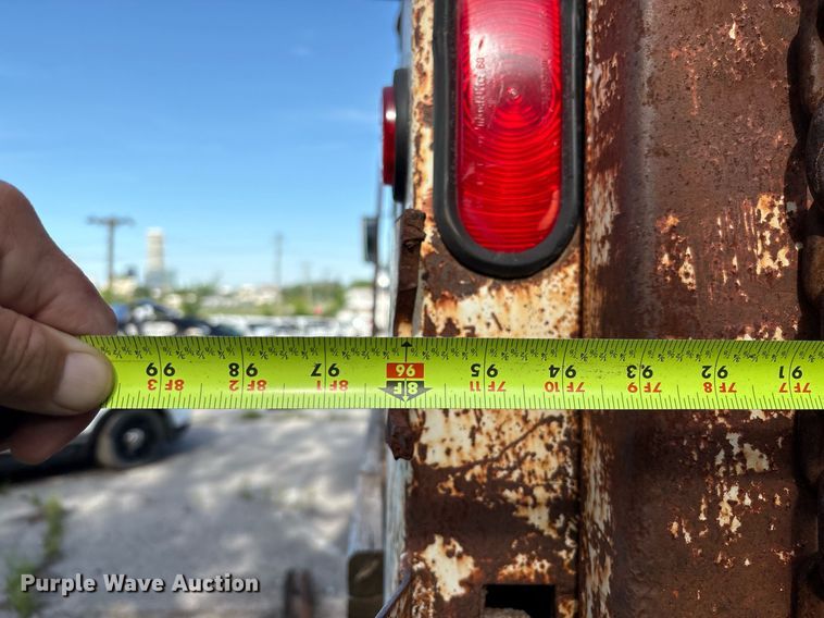 image for item EG8479 2000 International 2554 dump truck