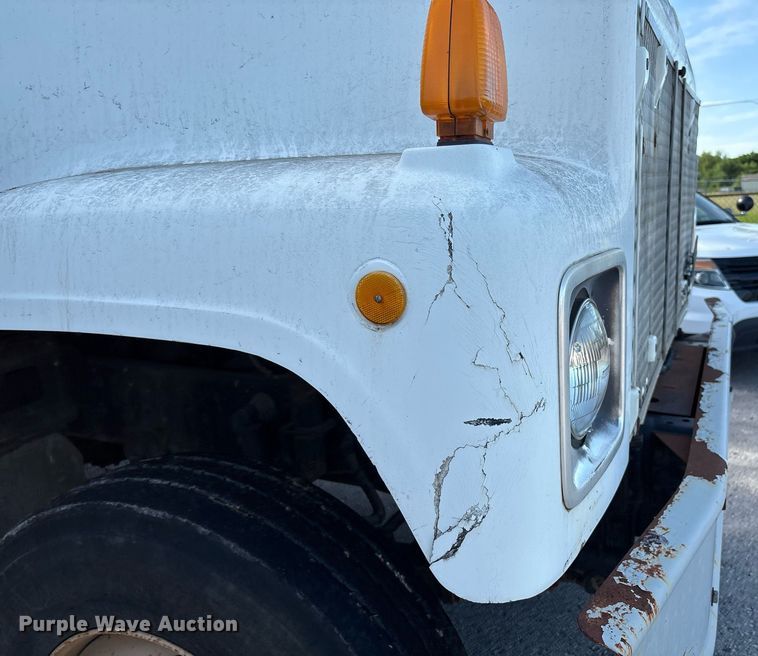 image for item EG8479 2000 International 2554 dump truck