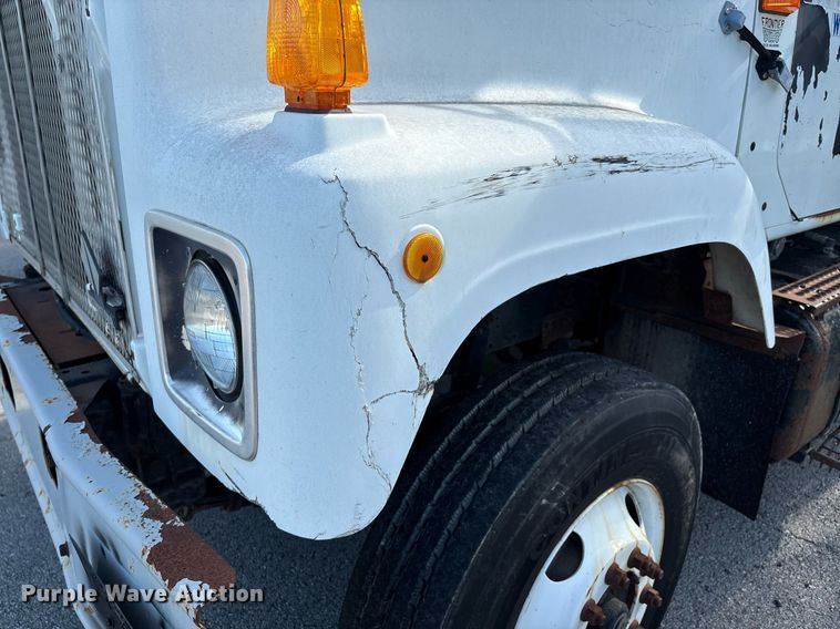 image for item EG8479 2000 International 2554 dump truck