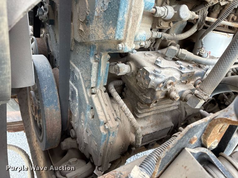 image for item EG8479 2000 International 2554 dump truck