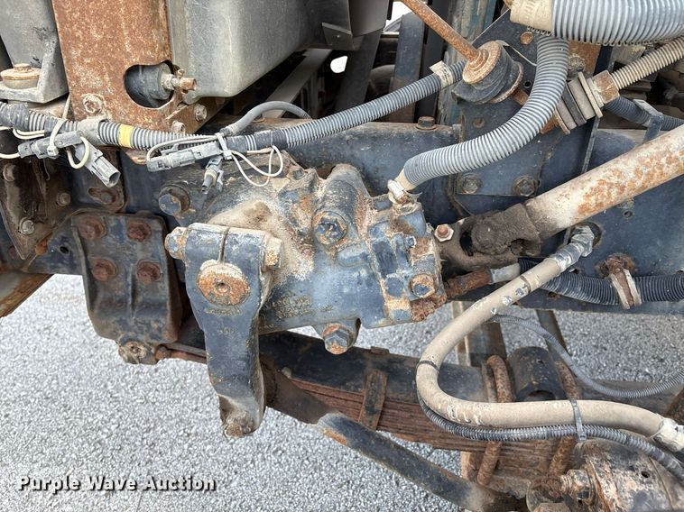 image for item EG8479 2000 International 2554 dump truck