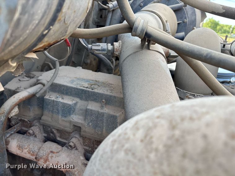 image for item EG8479 2000 International 2554 dump truck