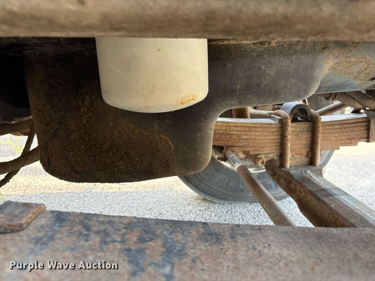 image for item EG8479 2000 International 2554 dump truck