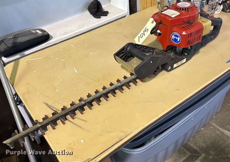 image for item EG8483 Little Wonder 2224D hedge trimmer