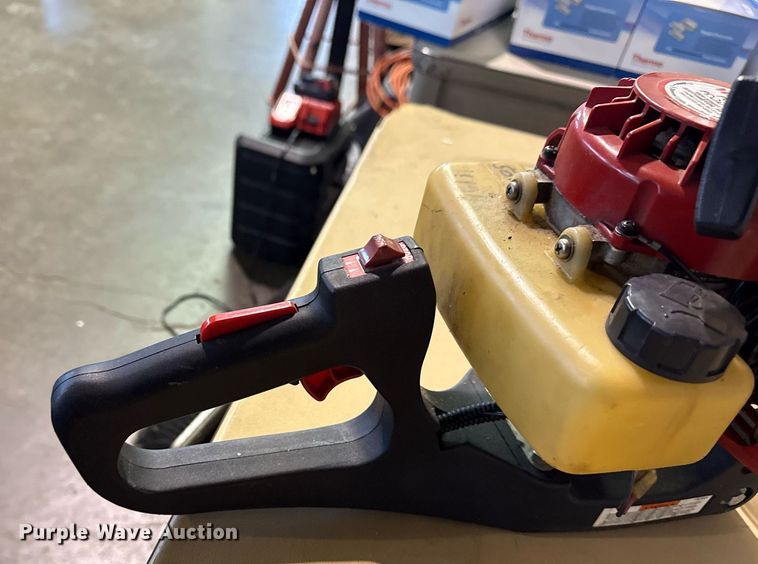 image for item EG8483 Little Wonder 2224D hedge trimmer