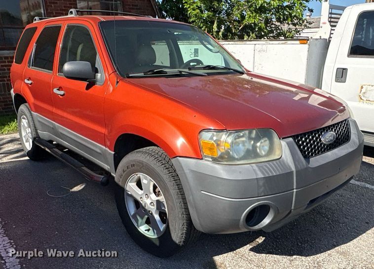 image for item EG8487 2006 Ford Escape XLT SUV