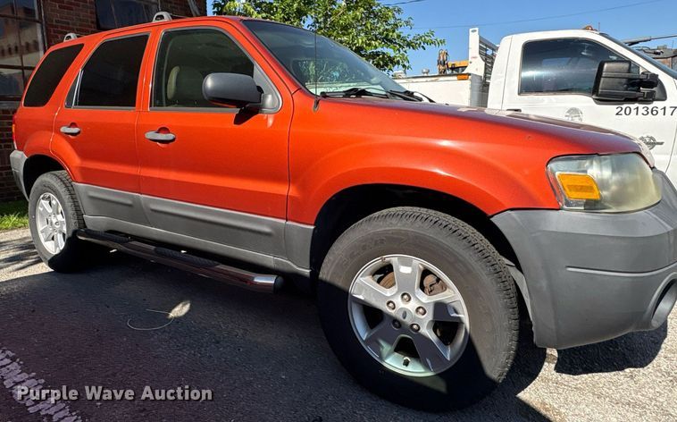image for item EG8487 2006 Ford Escape XLT SUV