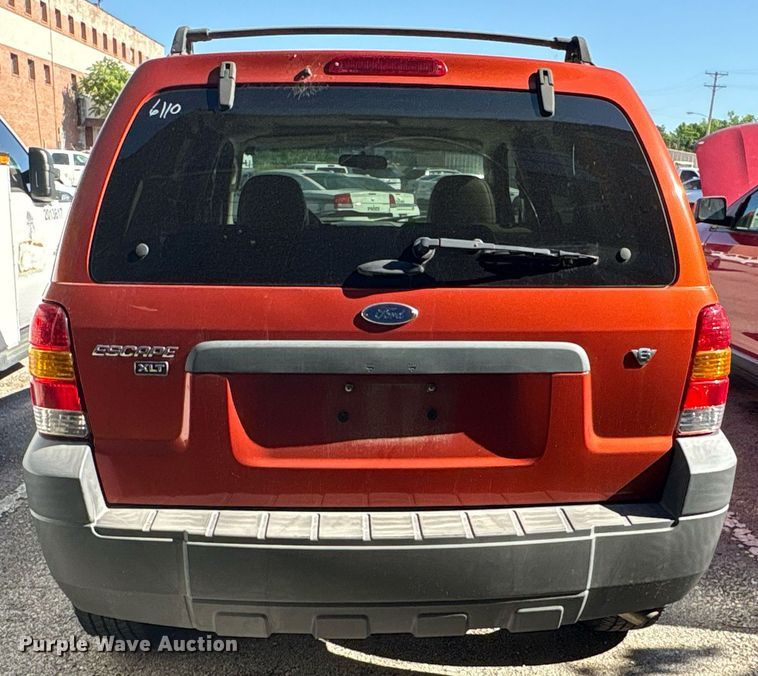 image for item EG8487 2006 Ford Escape XLT SUV