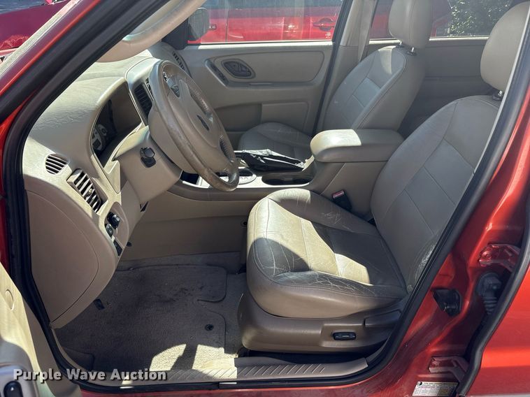 image for item EG8487 2006 Ford Escape XLT SUV