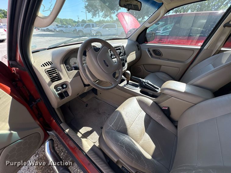 image for item EG8487 2006 Ford Escape XLT SUV