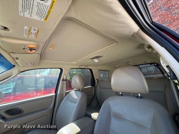 image for item EG8487 2006 Ford Escape XLT SUV