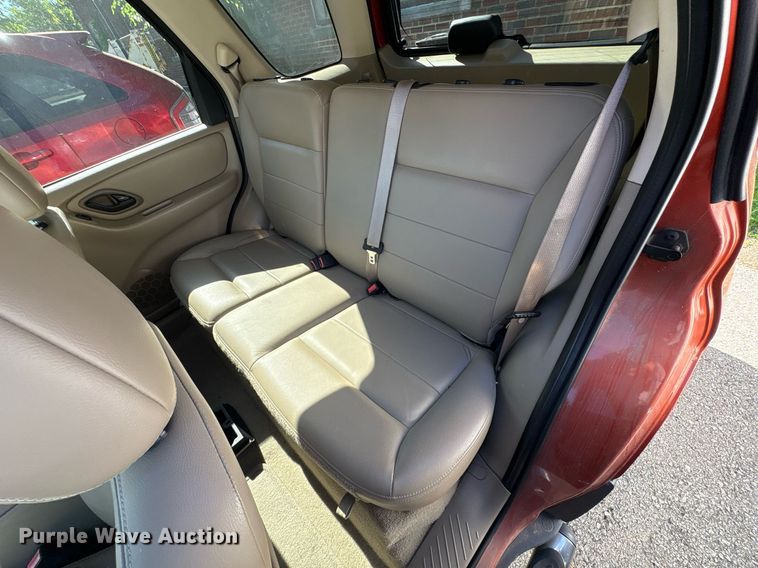 image for item EG8487 2006 Ford Escape XLT SUV