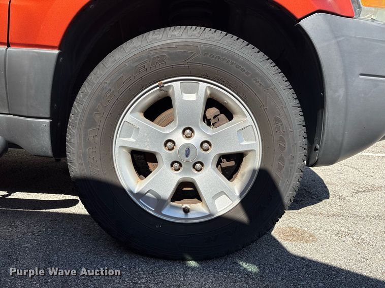 image for item EG8487 2006 Ford Escape XLT SUV