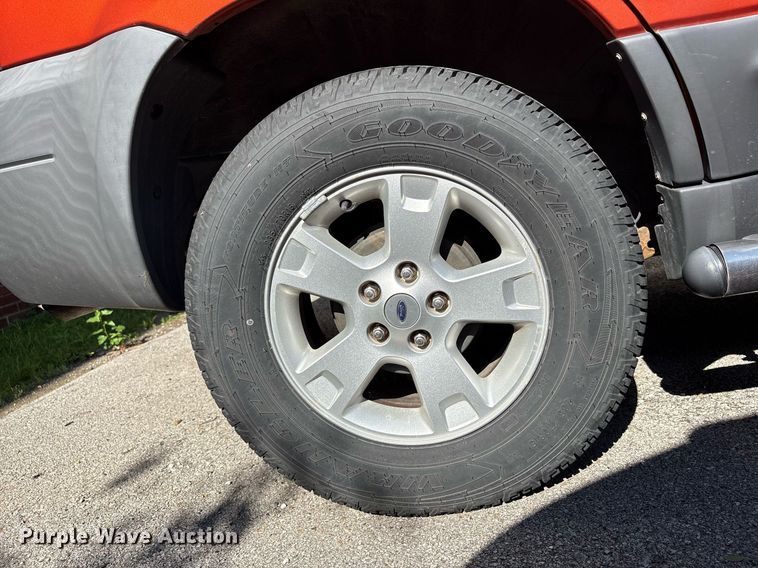 image for item EG8487 2006 Ford Escape XLT SUV