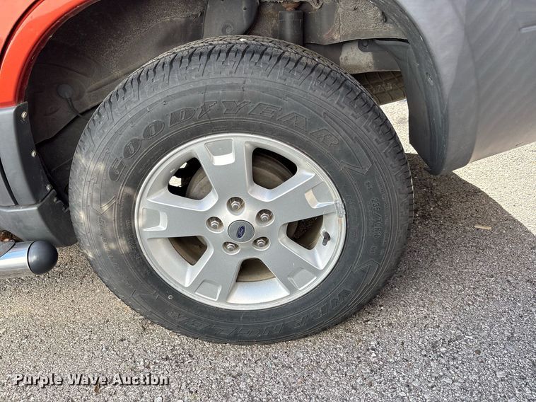 image for item EG8487 2006 Ford Escape XLT SUV